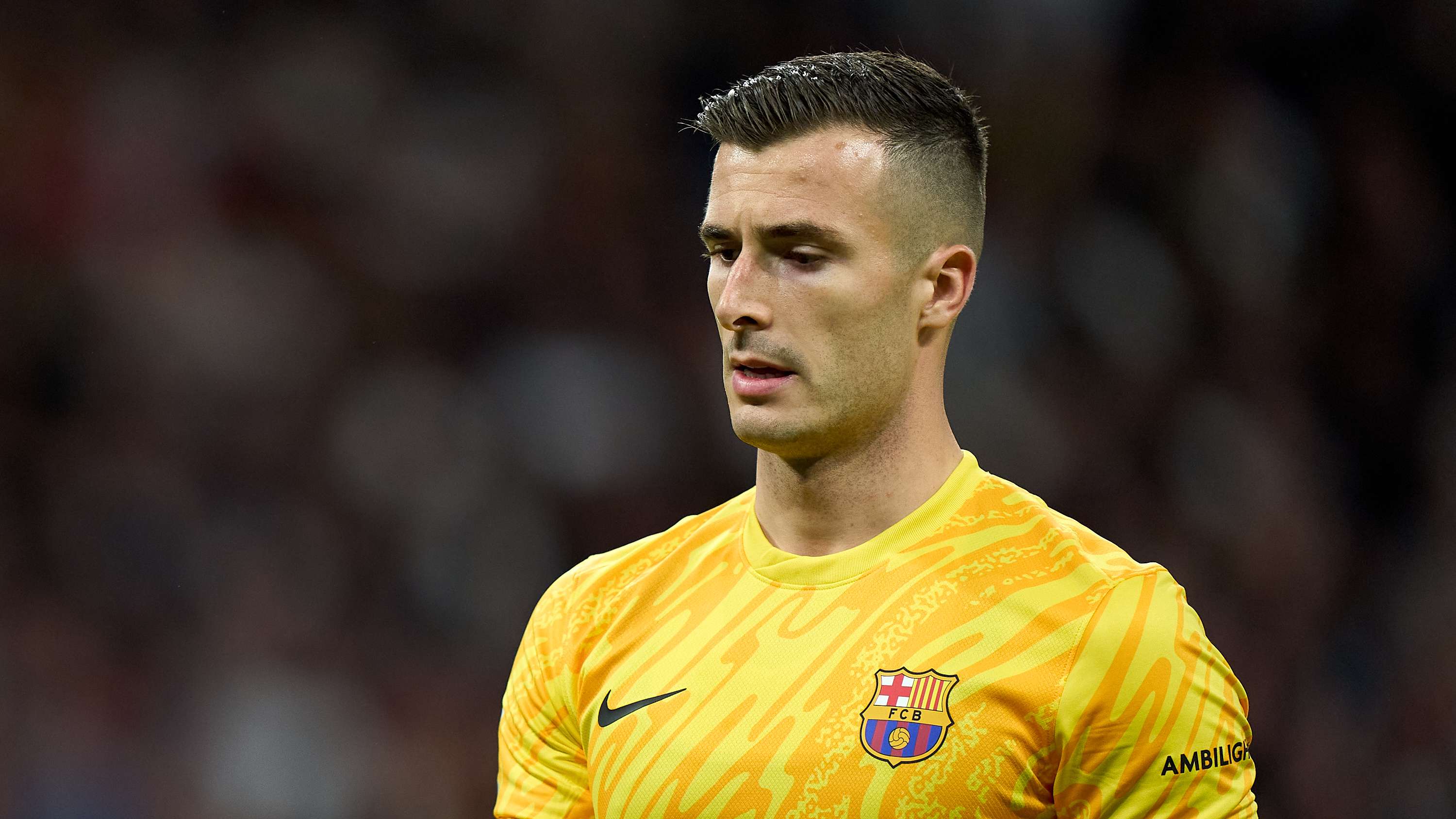 巴萨计划花7000万欧元引进哲凯赖什接班莱万